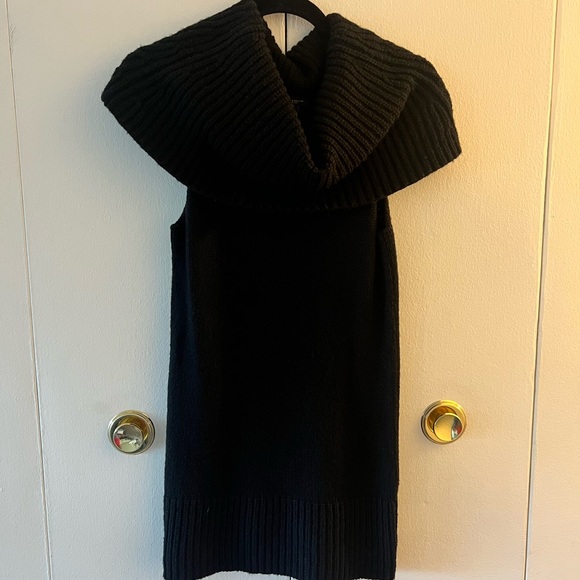 Ann Taylor Sleeveless large cowl neck sweater - Picture 3 of 3